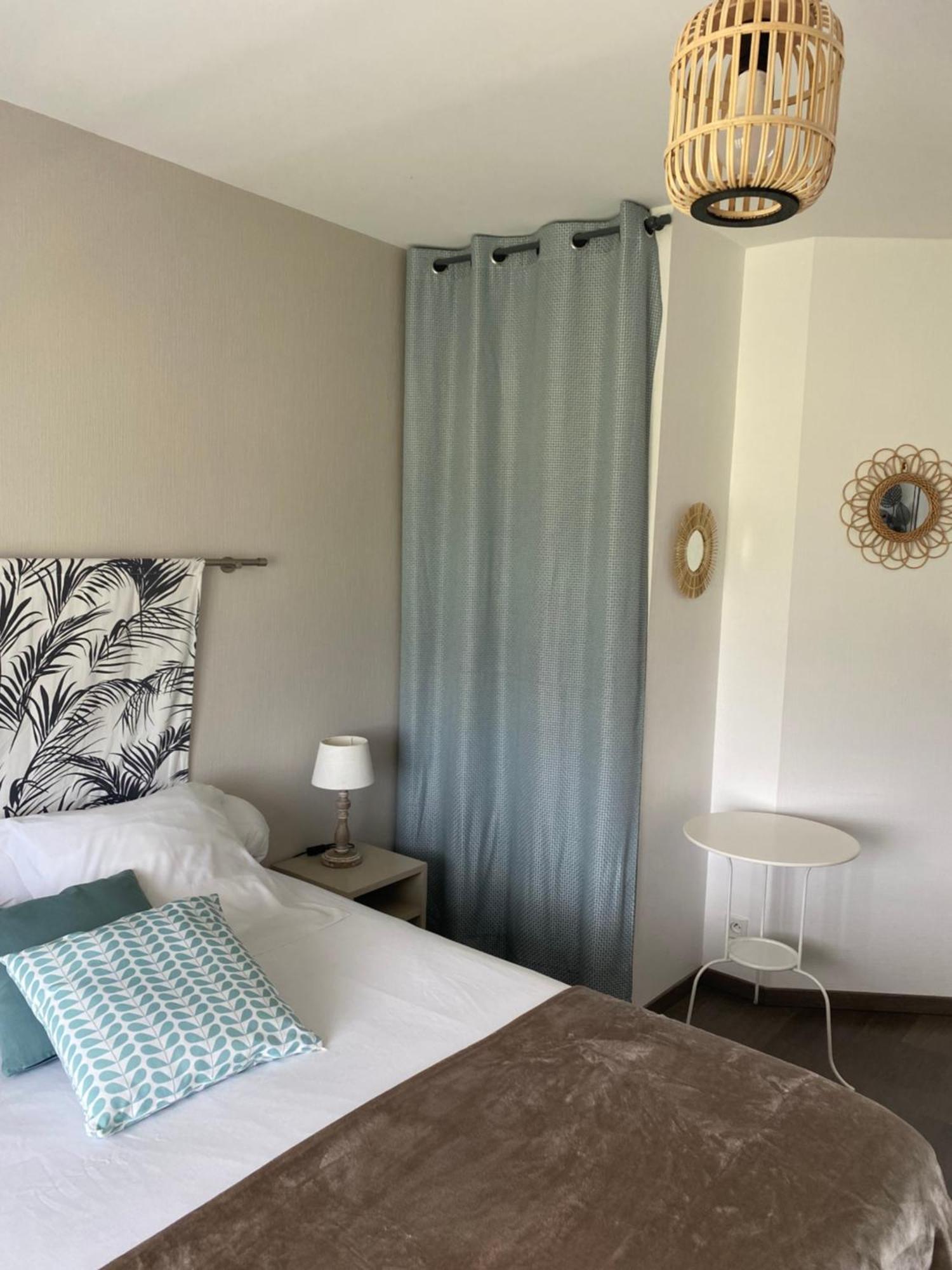 Le Relais De La Hardiesse 6Km Mont St Michel - Chambres Doubles - Suite Spa Privatif Courtils Eksteriør billede